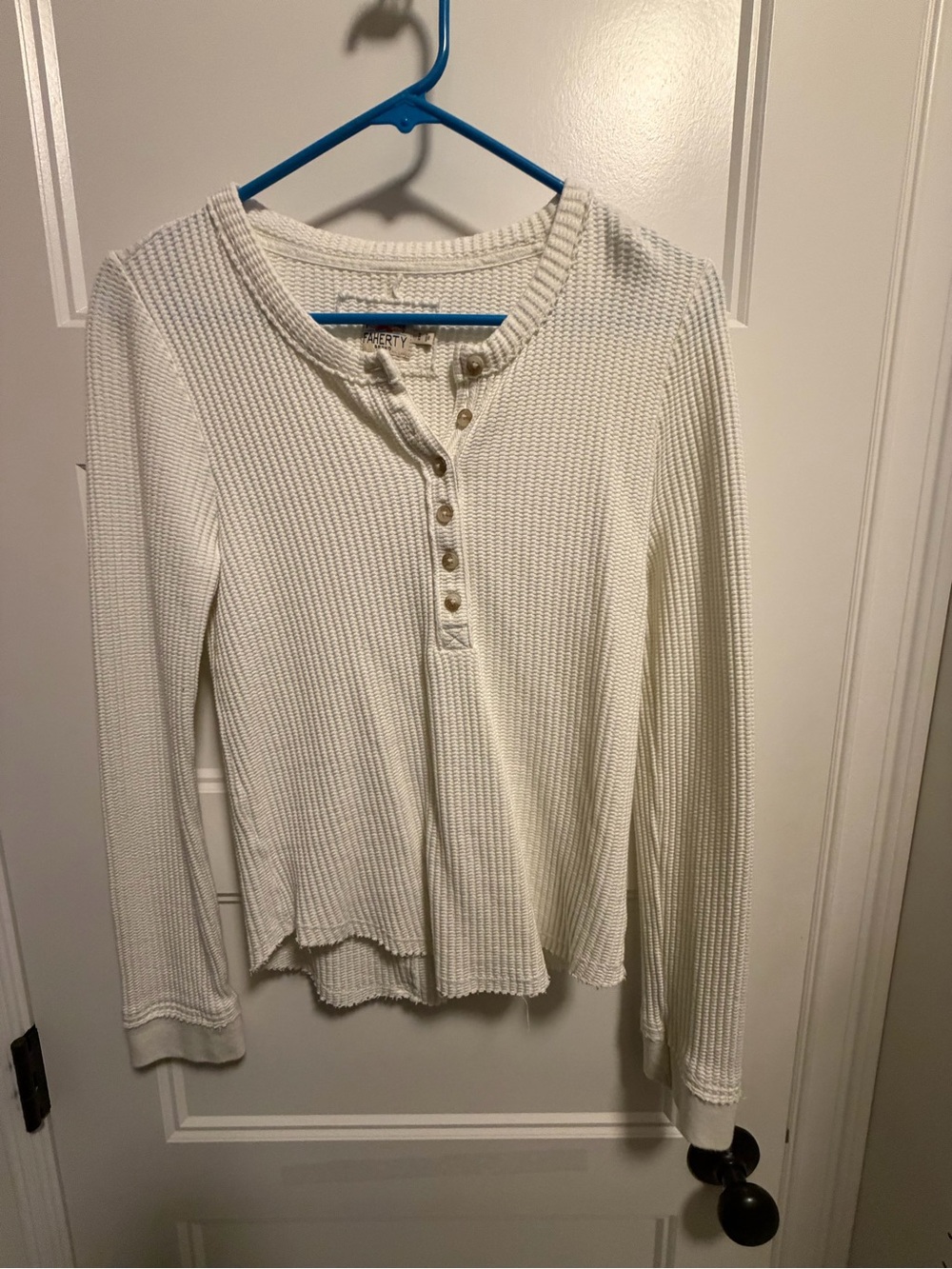 Faherty Women's Long Sleeve Cream Thermal Henley